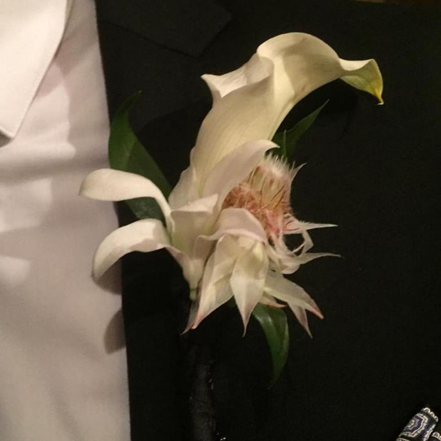 Boutonniere Calla Lily