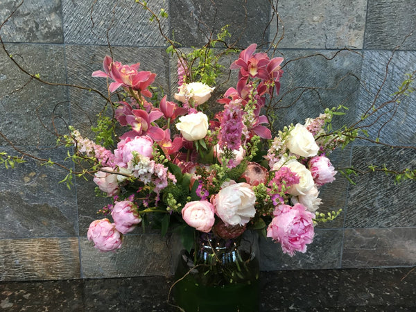 Breath Of Spring – Roger Beck Florist